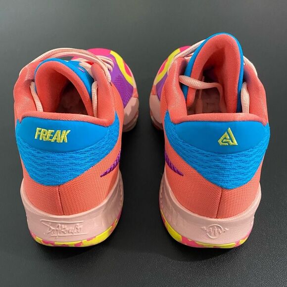 Nike Zoom Freak 4 Barrier Reef Basketball Sneakers Shoes DQ3824-500 - Picture 8 of 13